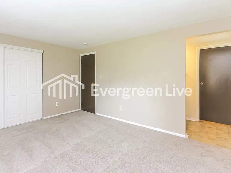 2137 Fairhaven Dr — Photo 9