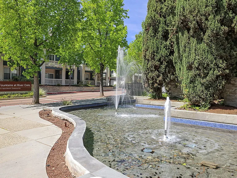 Fountains at River Oaks — Photo 23