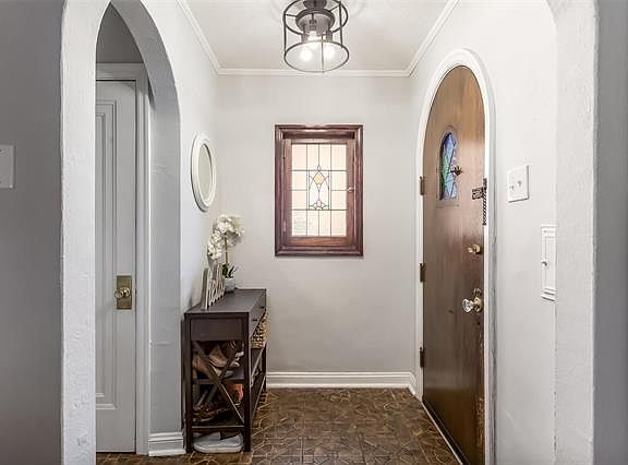 3rd image of 4108 Alma Ave