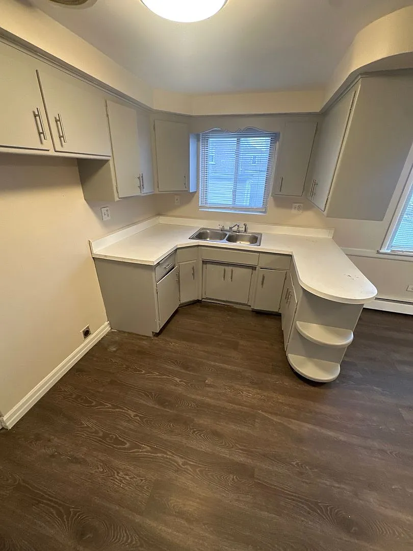8916 S Justine St LLC — Photo 1