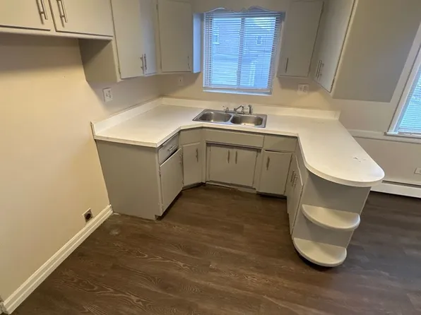 8916 S Justine St LLC, 8916 S Justine St #1-W, Chicago, IL 60620