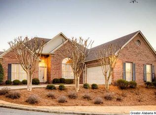 2236 Sterling Ridge Cir, Vestavia, AL 35216
