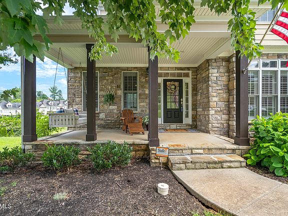 2nd image of 10238 Autumn Valley Ln