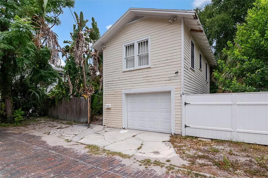 1 bed, 1.0 bath, 500 sqft, $1,500 — Photo 1