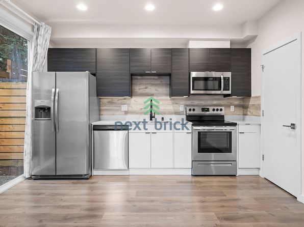 8839 Midvale Ave N #B