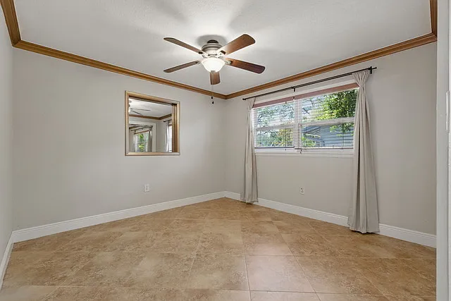 4926 Camellia Way S — Photo 11