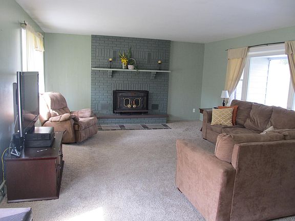 3rd image of 67038 Manitee Dr