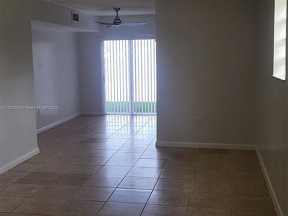 5th image of 3415 NE 9th Dr Unit 104