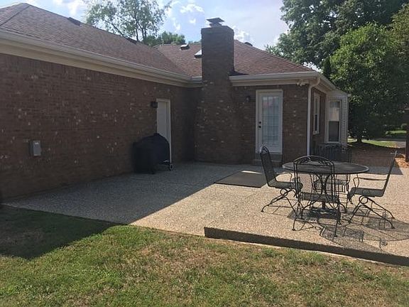 2nd image of 1905 Arboro Pl