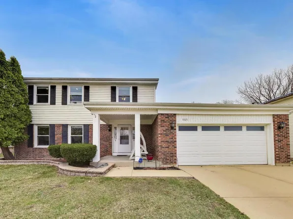 1021 Warwick Cir S, Hoffman Estates, IL 60169