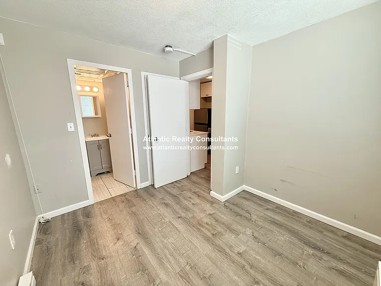 125 Trapelo Rd #1A — Photo 5