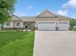 1811 Eastland Cir NE, Buffalo, MN 55313