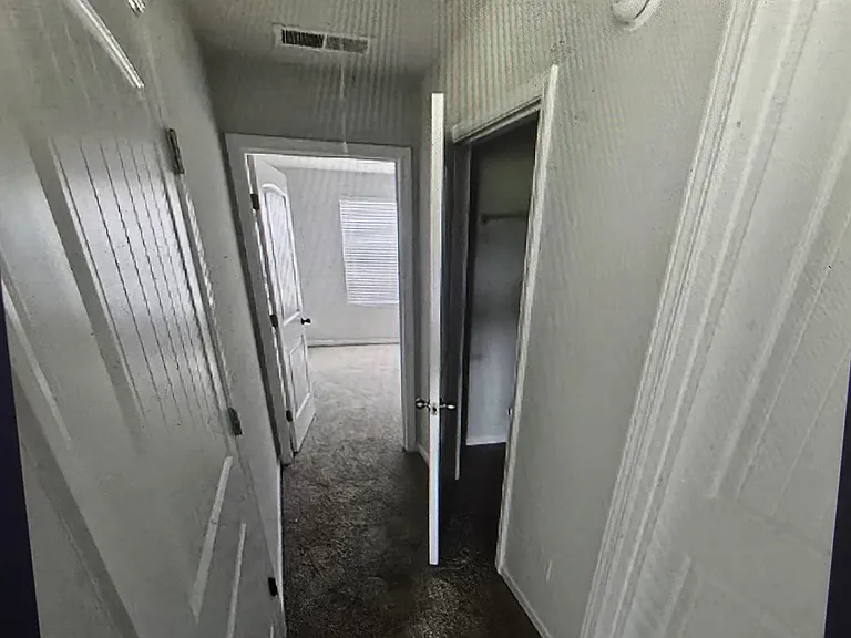 Foyer 3 (upstairs)