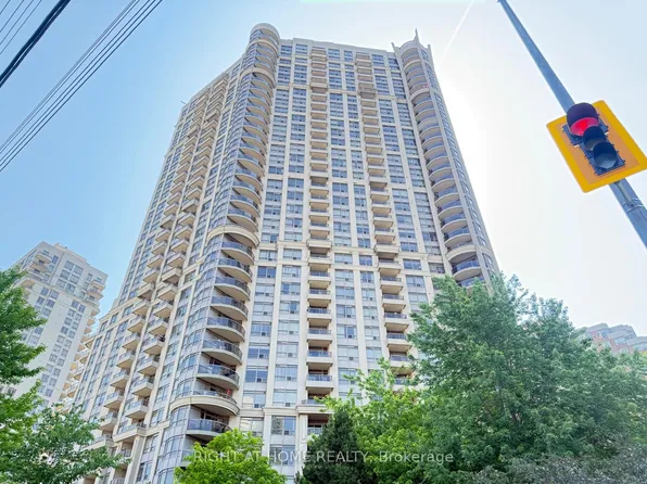 310 Burnhamthorpe Rd W, Mississauga, ON