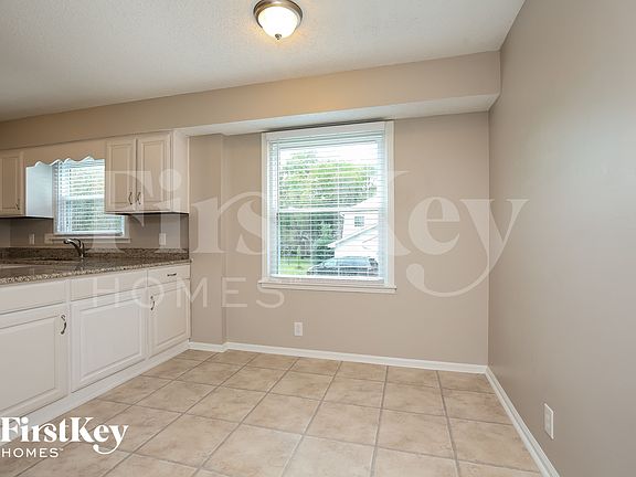 4th image of 3832 Priest Lake Dr