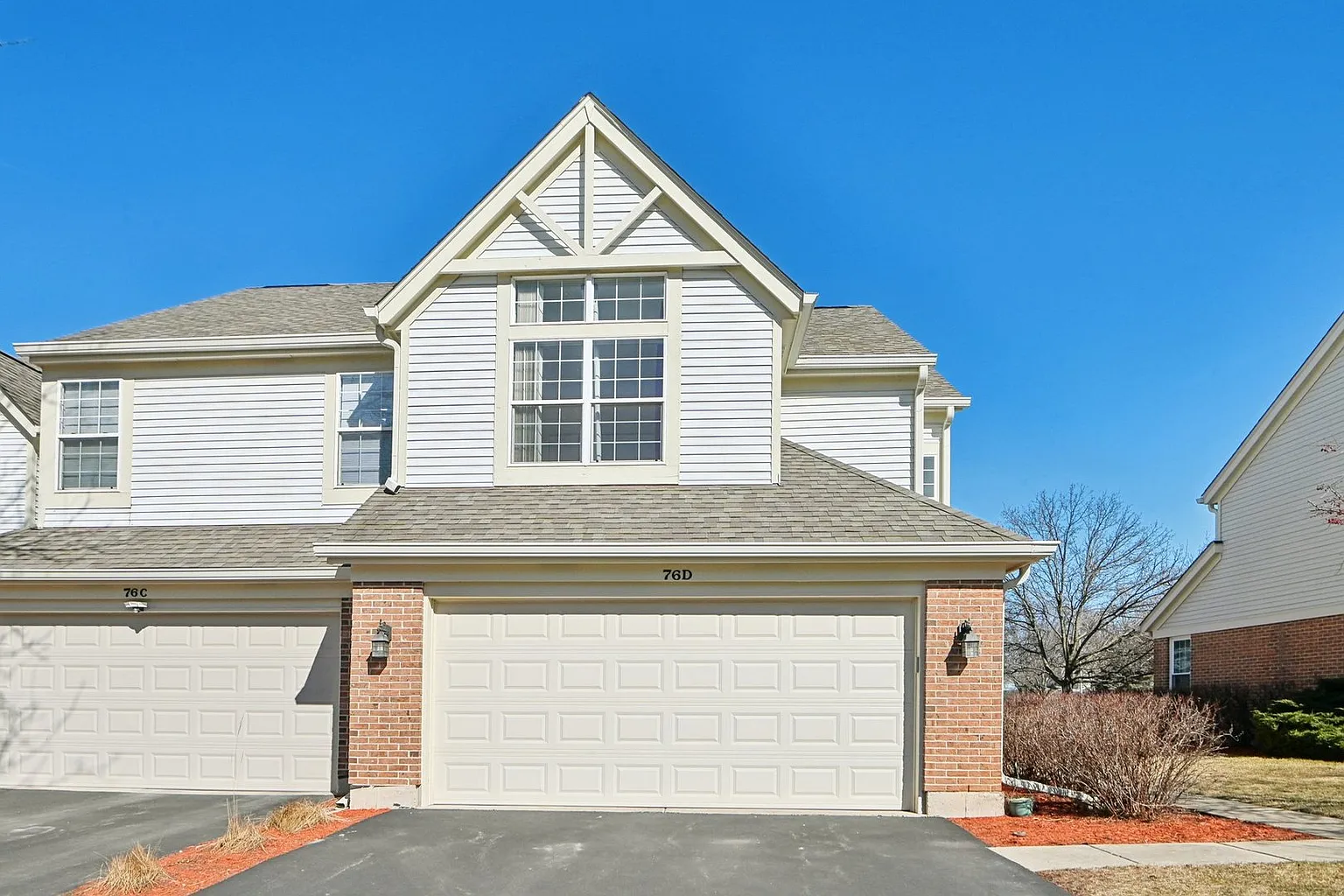 76 Ione Dr Unit D photo 1