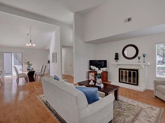 5th image of 15162 Lassen Way