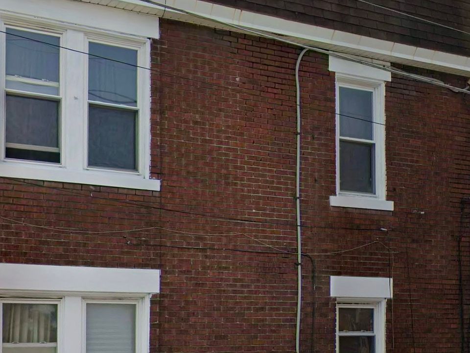 2nd image of 1538 5th Ave APT 1