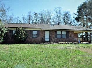 2424 Belle Terre Dr, Statesville, NC 28625