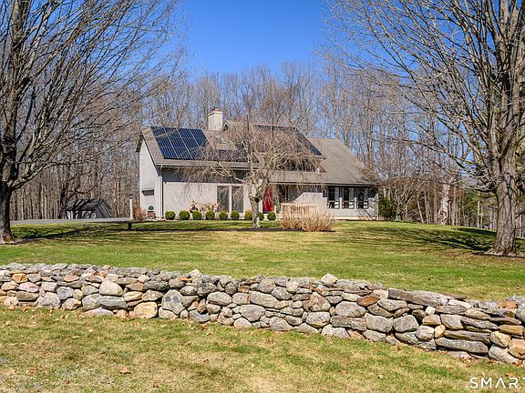 3rd image of 29 Farm Road