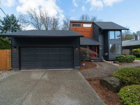 2235 SW Marigold St, Portland, OR 97219