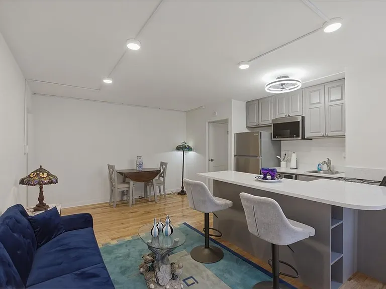 5631 N Sheridan Rd #S1101 — Photo 5