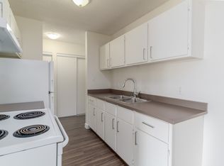 3431 139th Ave NW #2-BEDROOM, Edmonton, AB T5Y1Z4
