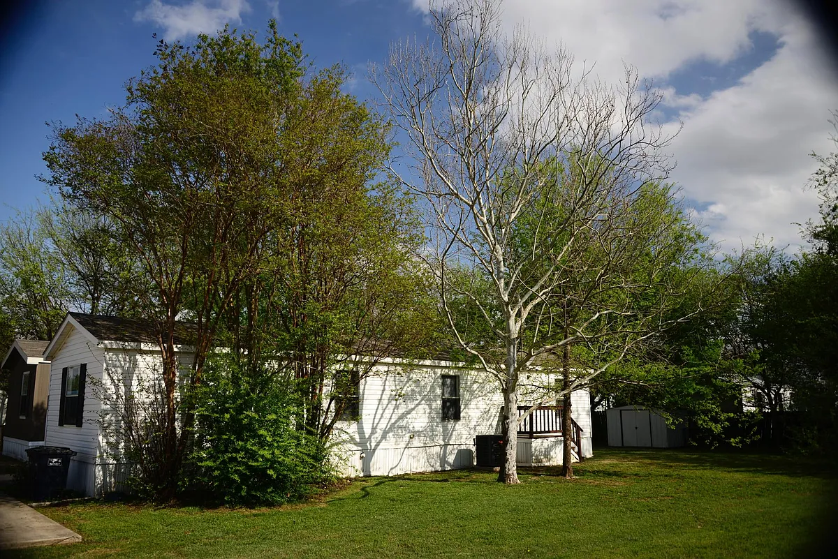 House Side View - 4228 Satellite Dr