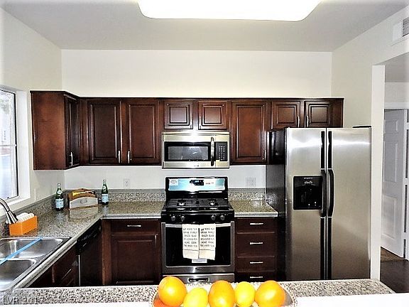 3rd image of 5250 Rainbow Blvd #1021