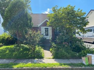 303 Fairway Ave, Belleville, NJ 07109