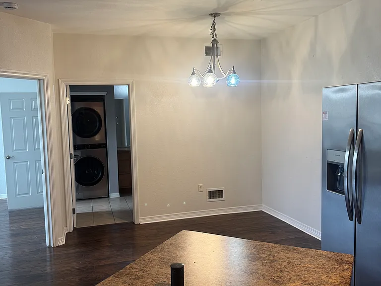 7292 S Blackhawk St #2105 — Photo 3