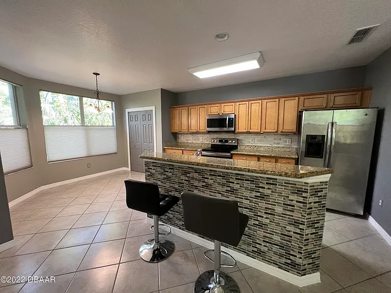 100 Grey Widgeon Ct — Photo 4