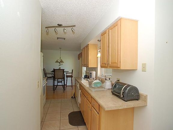 5th image of 11035 McFadden Ave