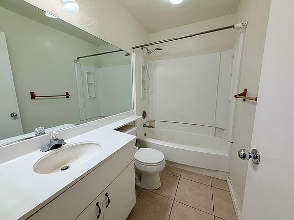 5th image of 572 Mananai Pl #20-D