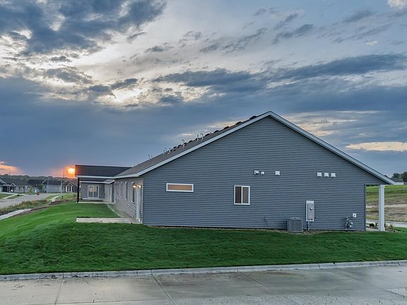 5th image of 5523 Sundown Pl NW
