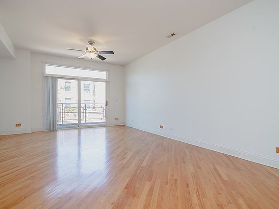 3rd image of 1800 W Erie St APT 7