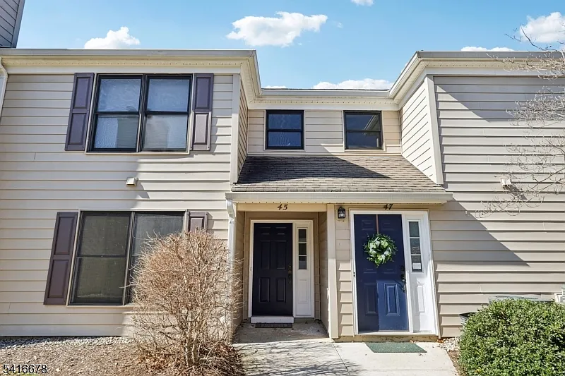 45 Sunrise Dr photo 1