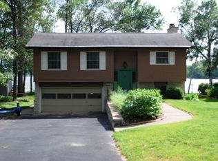W5735 Island Dr, Pardeeville, WI 53954