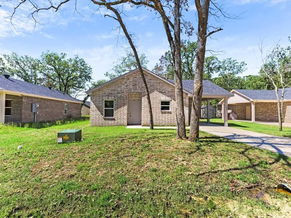 1009 Hillburn Dr, West Tawakoni, TX 75474
