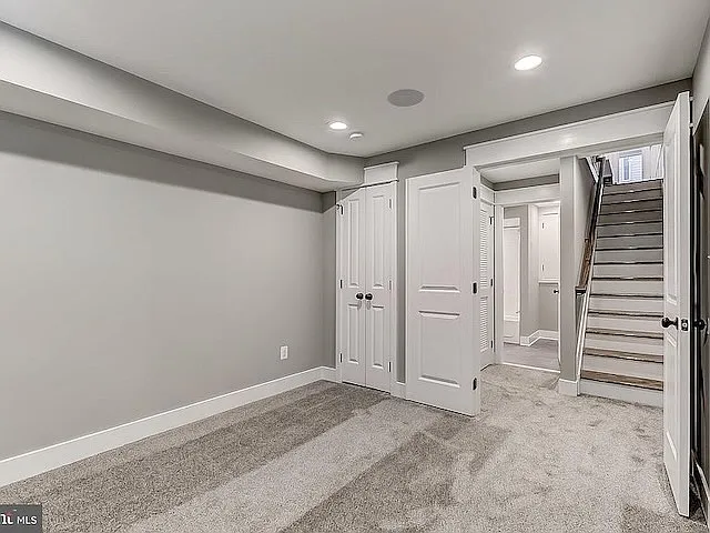 3426 Dillon St — Photo 5