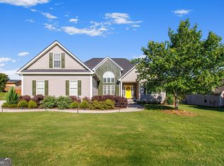 41 Arthur Ave, Jefferson, GA 30549