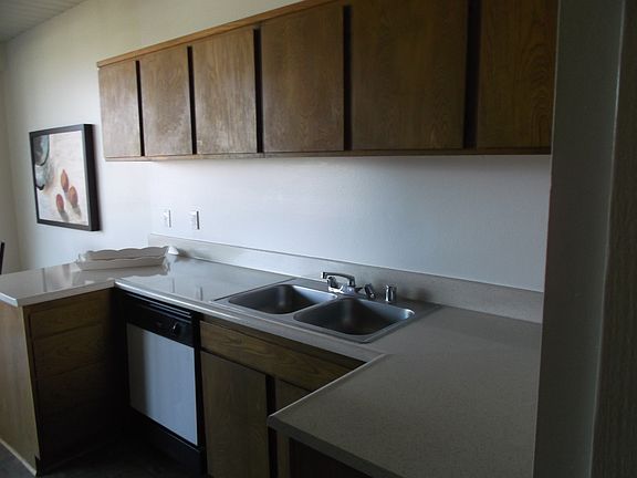 3rd image of 6876 Los Verdes Dr APT 7