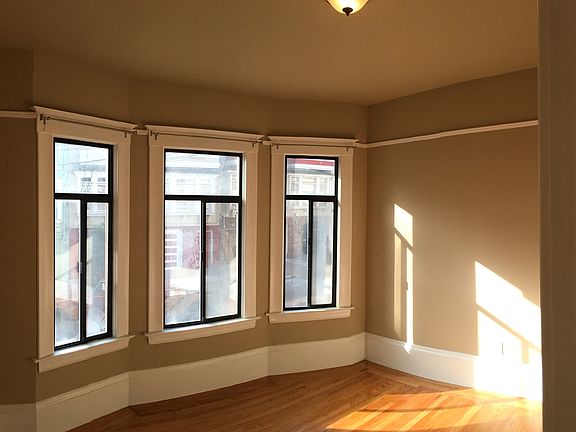 4th image of 55-57 Ramona Ave