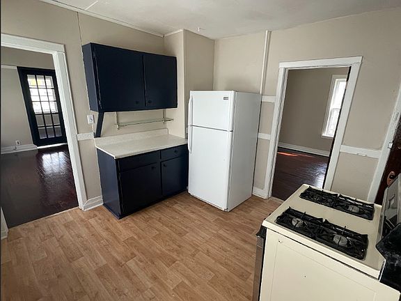 5th image of 418 Cantwell Ct