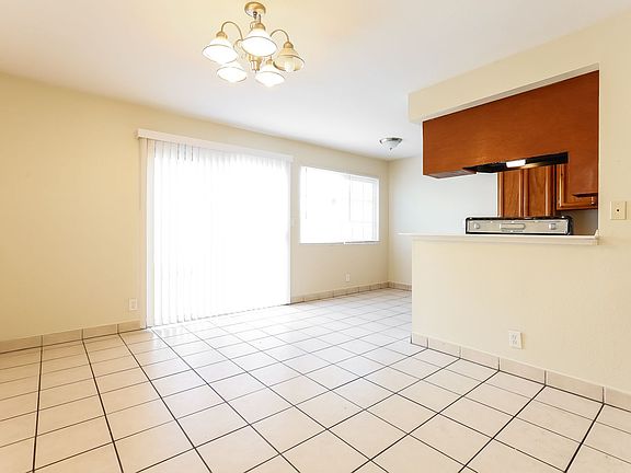3rd image of 12235 211th St