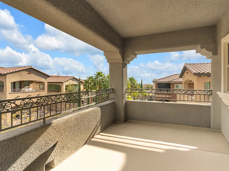328 Elder View Dr — Photo 7