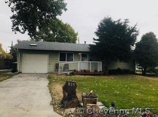 805 Stevens Dr, Cheyenne, WY 82001