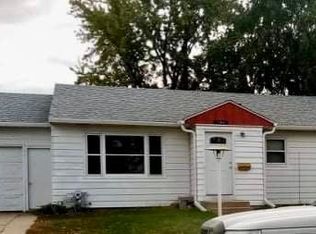 304 S Chicago Ave, Sioux Falls, SD 57103