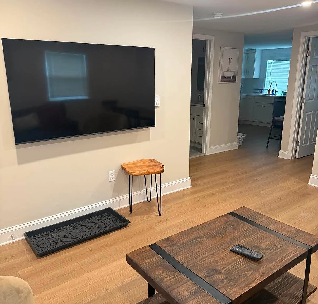 2 bed, 680 sqft, $1,500 — Photo 3