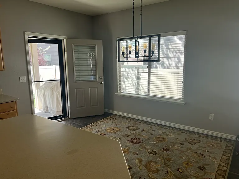 761 W Oak Green Dr — Photo 4